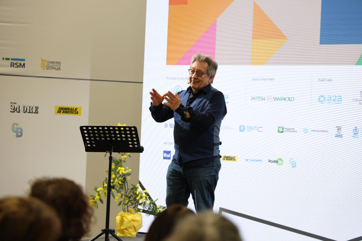 WhatsApp Image 2025-03-09 at 18.20.25 (1)